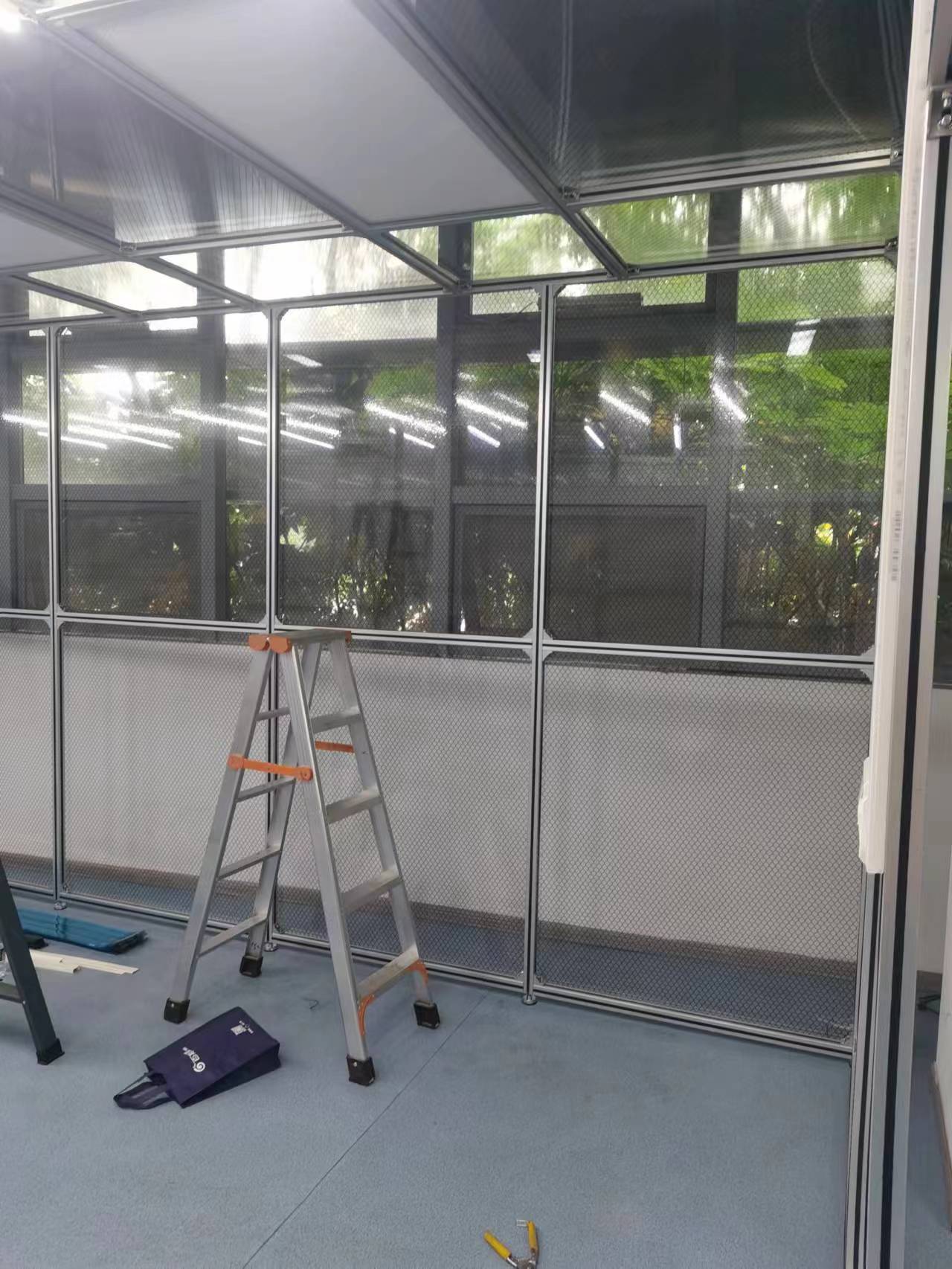 十萬級網(wǎng)格簾無塵棚結構示意圖 十萬級網(wǎng)格簾無塵棚結構示意圖